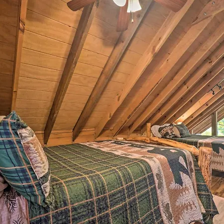 Sevierville Sanctuary Hot Tub, Pool Table And Deck! Exterior photo