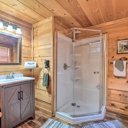 Sevierville Sanctuary Hot Tub, Pool Table And Deck! Exterior photo